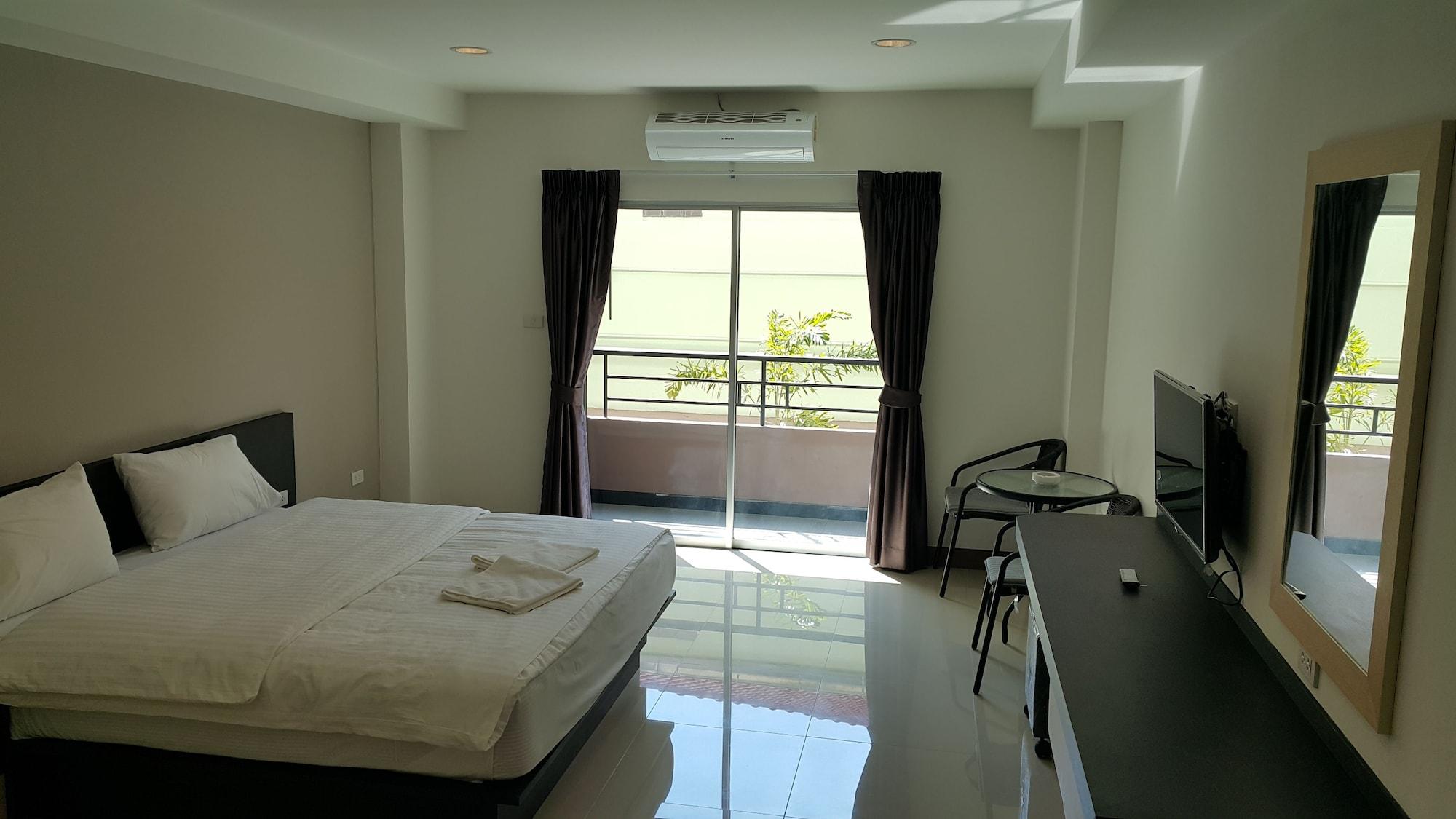 B Space Residence Nong Prue Экстерьер фото