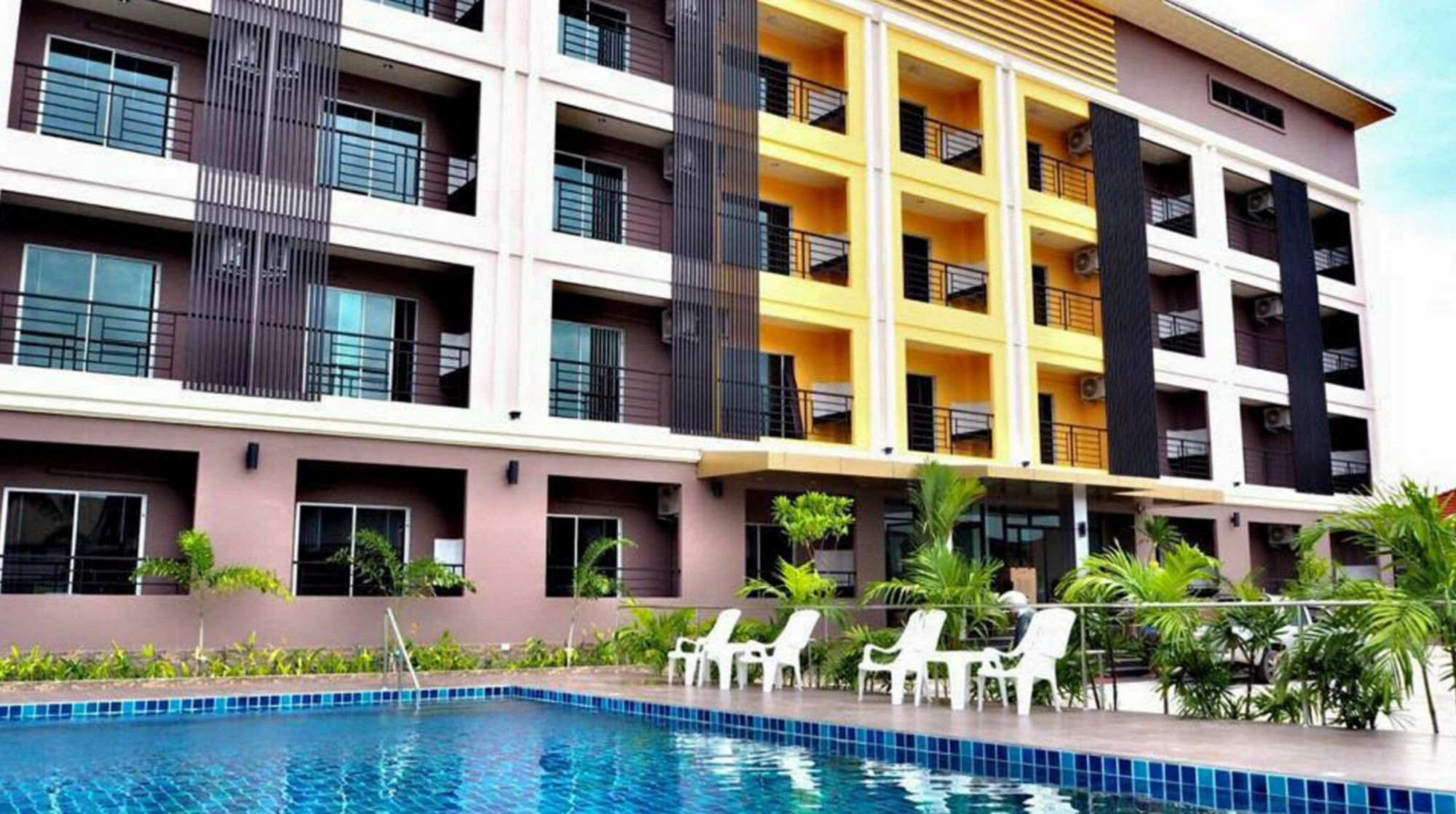 B Space Residence Nong Prue Экстерьер фото